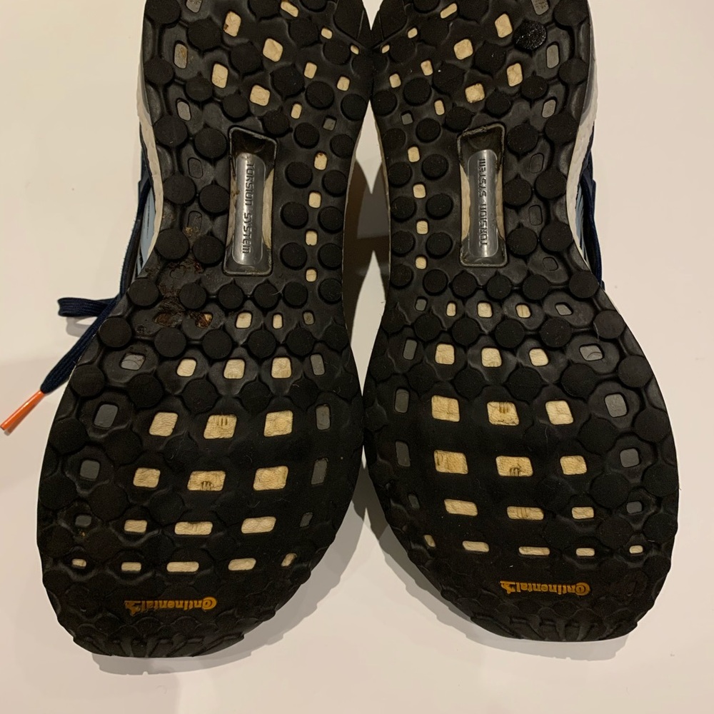 Men’s Adidas Energy Boost Running shoes - Picture 8 of 14
